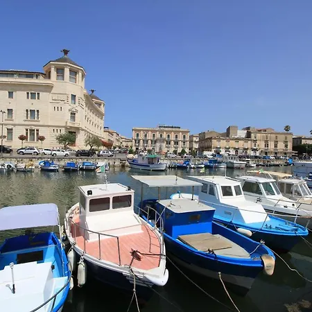 Holiday home La Finestra Su Ortigia Luxury *